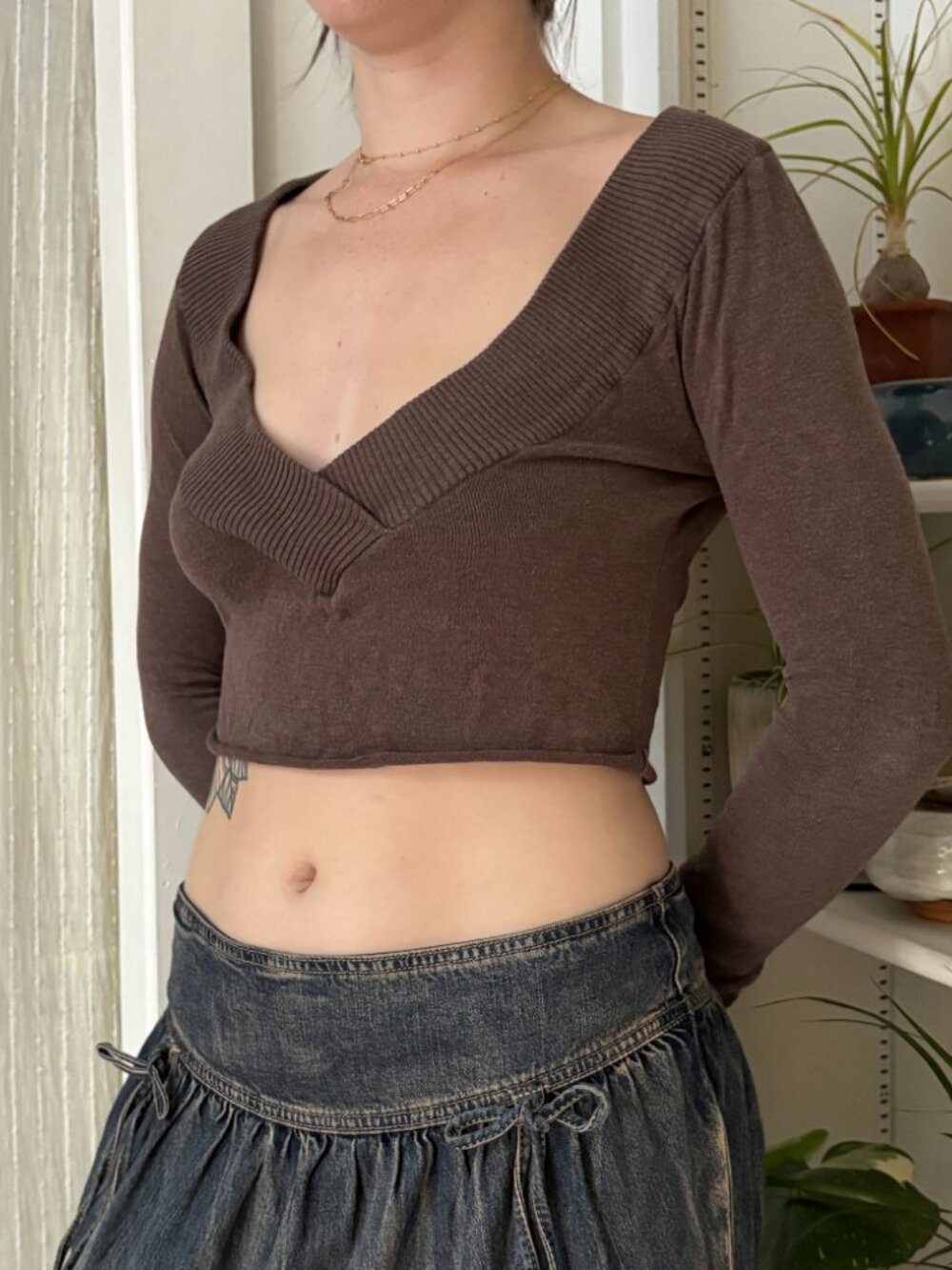 Y2K Ellemenno Cropped V-Neck Sweater - S